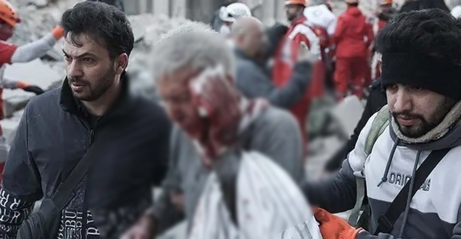 ইরানে অ্যাম্বুলেন্স স্টেশন ও খেলার মাঠে ভয়াবহ বিমান হামলা