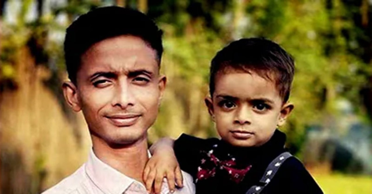 কর্মস্থলে যাওয়ার পথে শিশু ছেলেসহ বাবা নিহত