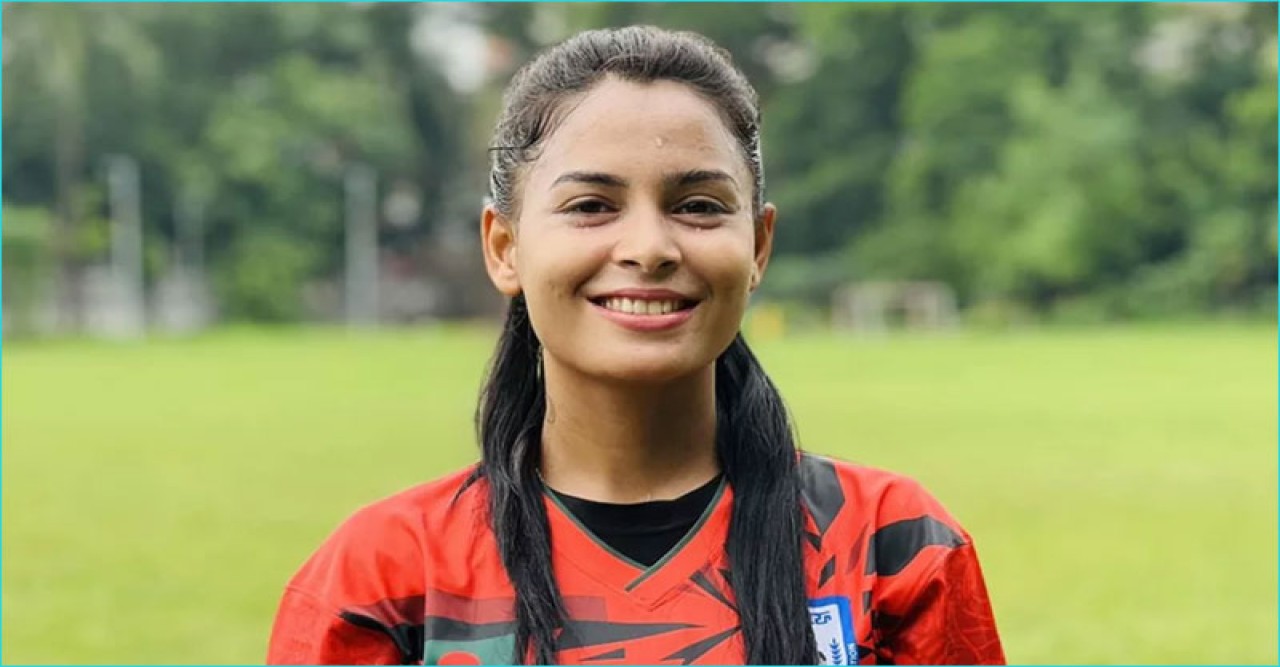 ফুটবল খেলতে কলকাতায় যাচ্ছেন সানজিদা