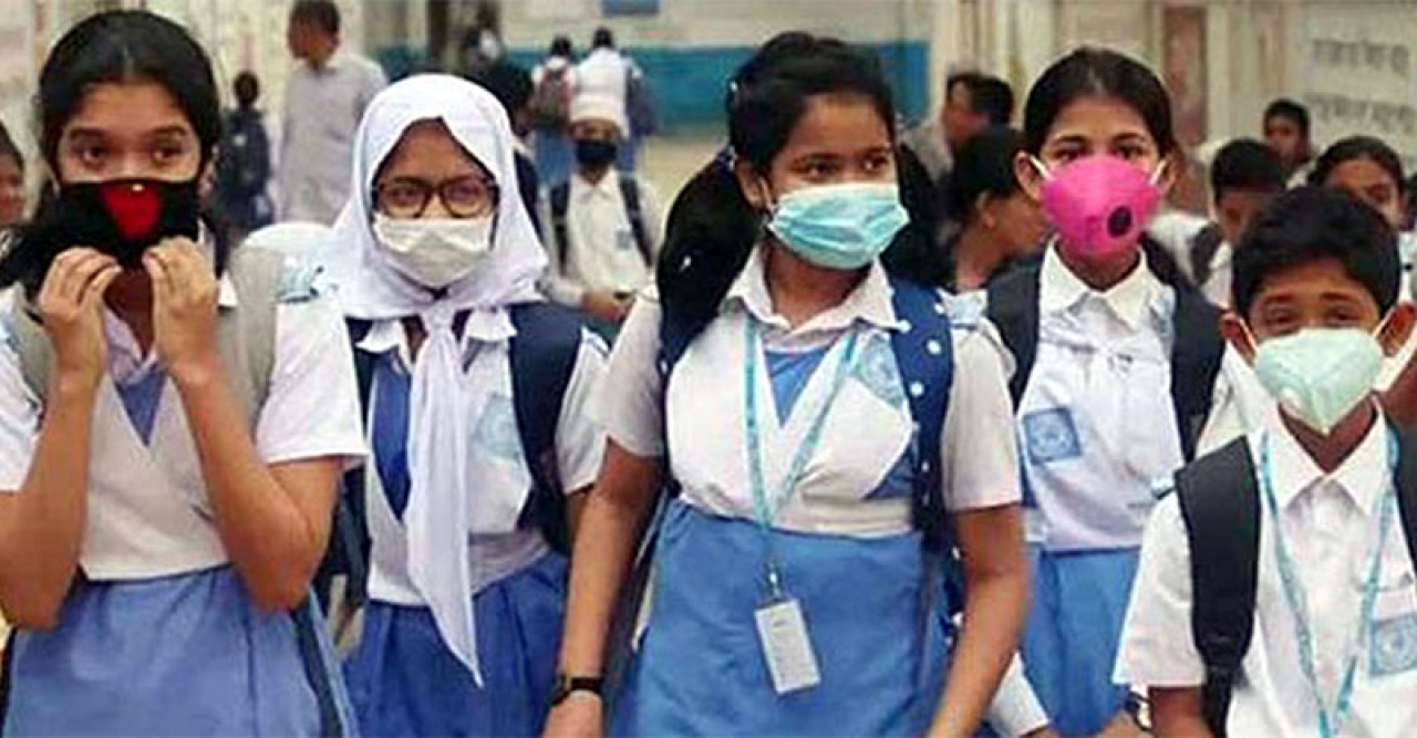 তাপদাহের মধ্যেই খুলছে শিক্ষাপ্রতিষ্ঠান