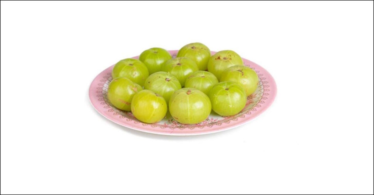 আমলকি বেশি খেলে কী হয়