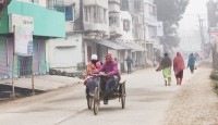 সাত দিন ধরে দেখা মিলছে না সূর্যের