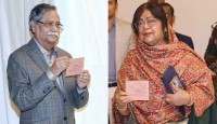 পোস্টাল ব্যালটের মাধ্যমে ভোট দিলেন রাষ্ট্রপতি