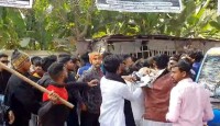 নাটোরে ছাত্রলীগের দুপক্ষের মধ্যে সংঘর্ষ, গুলিবিদ্ধ ১, আহত ৩