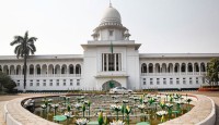 হজ প্যাকেজে অতিরিক্ত টাকা নির্ধারণ কেন অবৈধ নয় : হাইকোর্টের রুল