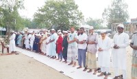 ভৈরবে  বৃষ্টির  জন্য সালাতুল ইস্তেসকার নামাজ আদায়