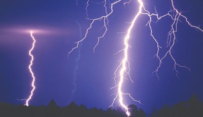 গোদাগাড়ীতে বজ্রপাতে কৃষকের মৃত্যু, আহত ১
