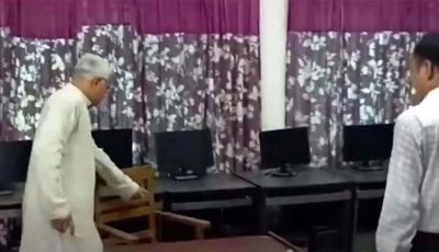রংপুর সমাজসেবা কার্যালয়ের অব্যবস্থাপনায় ক্ষুব্ধ মন্ত্রী