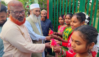 ক্ষুদ্র জাতিসত্ত্বার মানুষদের সমস্যার কথা শুনলেন রাজশাহী-১ আসনের সংসদ সদস্য মুজিবুর রহমান