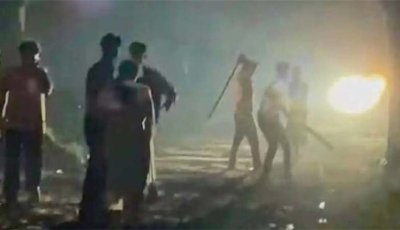 কিশোরীকে বিয়ে দিতে রাজি না হওয়ায় দুই পক্ষের সংঘর্ষ