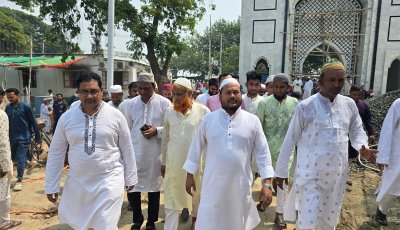 হযরত শাহ মখদুম রূপোস (রহ.) দরগা মসজিদ ও  মাজারের উন্নয়ন কাজ পরিদর্শনে রাসিক প্রশাসক