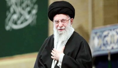 খামেনির রাষ্ট্রীয় জানাজা স্থগিত