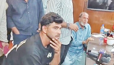 ক্রিকেটার নাঈমকে পিটিয়ে থানায় নিল পুলিশ, এসআইসহ তিনজন প্রত্যাহার
