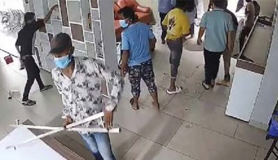 চট্টগ্রামে ব্যবসা প্রতিষ্ঠানে লুটপাটের ঘটনায় গ্রেপ্তার ৮