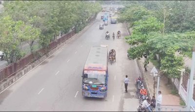 ঈদের টানা ছুটিতে ফাঁকা ঢাকা, নেই চিরচেনা যানজট