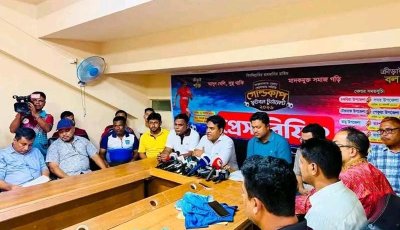 মাঠে গড়াচ্ছে কক্সবাজার জেলা খেলোয়াড় সমিতির গোল্ডকাপ ফুটবল টুর্নামেন্ট
