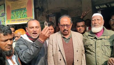 জয়ের পরদিনই আওয়ামী লীগ অফিসের তালা খুলে দিলেন বিএনপি নেতা