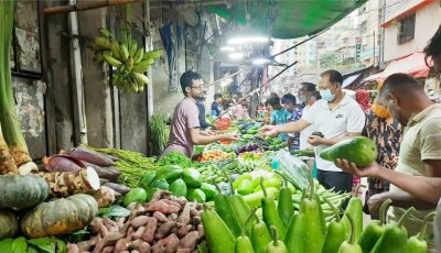 জ্বালানি তেলের দাম ও বৃষ্টির প্রভাব পড়েছে সবজির বাজারে