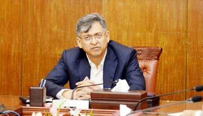 সেনাবাহিনীর সদস্যদের ব্যারাকে ফিরিয়ে নেওয়ার সিদ্ধান্ত
