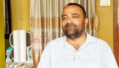 নেপালি প্রধান শিক্ষকের সিদ্ধান্তে বেঁচে যায় ৯০০ শিক্ষার্থী