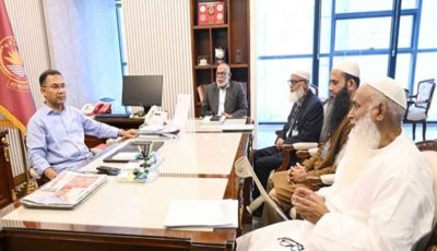 প্রধানমন্ত্রীর সঙ্গে ওয়াকফ প্রশাসকের সাক্ষাৎ