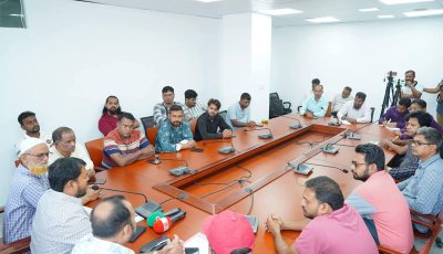 রাজশাহী প্রেসক্লাবের নেতৃবৃন্দের সাথে রাসিক প্রশাসকের মতবিনিময়
