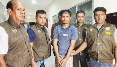 তুচ্ছ ঘটনাকে কেন্দ্র করে দোকান কর্মচারীকে হাতুড়ি দিয়ে পিটিয়ে হত্যা