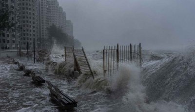 ২৯০ কিমি গতির সুপার টাইফুন আঘাত হেনেছে চীনে