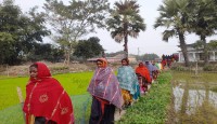 শ্রমিকের কোনো শীত গরম নাই