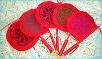 হাতপাখায় ঘুরছে জীবন-চাকা