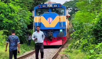 সাড়ে ৮ঘণ্টা পর স্বাভাবিক রাজশাহীর রেল যোগাযোগ