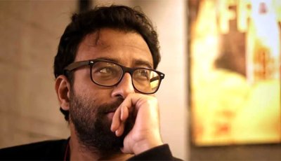 পরিচালক উৎসব মুখার্জি ২১ দিনেও খোঁজ মেলেনি