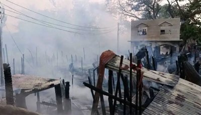 বান্দরবানে আগুনে পুড়ল ৪৮টি দোকান ও বসতঘর