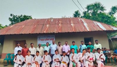 কাকনহাটে আদিবাসী যুব সমাজের উদ্যোগে কারাতে প্রশিক্ষণ