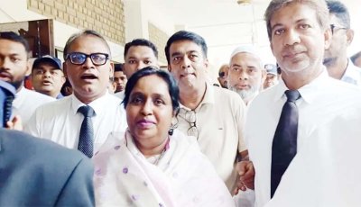 জামিন পেয়েই আদালত প্রাঙ্গণে আইভীর ‘জয় বাংলা’ স্লোগান
