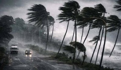 দেশের ঝোড়ো হাওয়ার শঙ্কায় , ৮ অঞ্চলে নদীবন্দরে ১ নম্বর সতর্কতা
