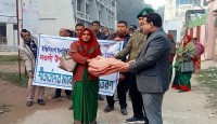 বদলগাছীতে শীতার্তদের মাঝে শীতবস্ত্র বিতরণ