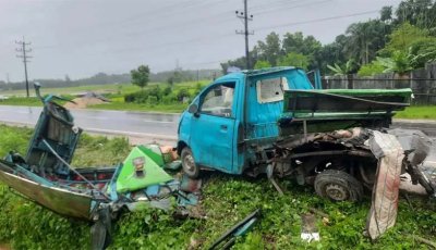 বাস-জিপ সংঘর্ষে নিহত ৪