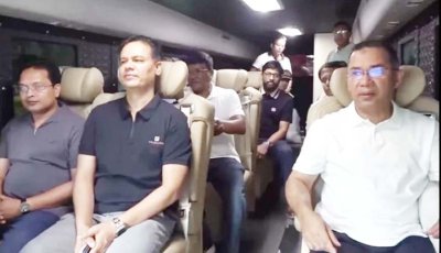 কিশোরগঞ্জের পথে প্রধানমন্ত্রী