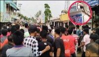 সাকিব আল হাসানকে দেখতে গিয়ে বিদ্যুৎস্পৃষ্ট  হলেন তরুণ