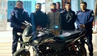 নোয়াখালীতে চোরাই মোটরসাইকেলসহ গ্রেপ্তার ২