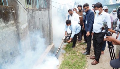 ডেঙ্গু প্রতিরোধে রাসিকের বিশেষ পরিচ্ছন্নতা অভিযান ও ফগার স্প্রে কার্যক্রম শুরু