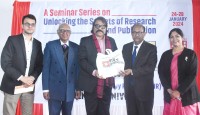 বরেন্দ্র বিশ্ববিদ্যালয়ে রিসার্চ ও পাবলিকেশন বিষয়ক সেমিনার অনুষ্ঠিত