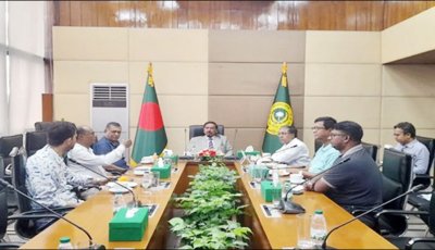 সাংবাদিক ও সংসদ মিলেমিশে দেশকে এগিয়ে নিতে হবে: স্পিকার
