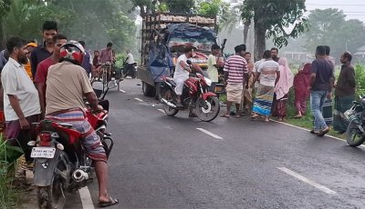 ট্রাক-পিকআপের সংঘর্ষে নিহত ৪