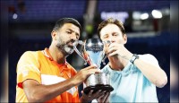 ভারতীয় তারকা জিতলেন ডাবলসে শিরোপা