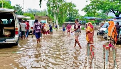 রাজশাহীতে মৌসুমের সর্বোচ্চ বৃষ্টি, কৃষিতে স্বস্তি–নগরে জলাবদ্ধতা