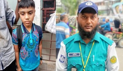 রাজশাহীতে অপহরণকারীর কবল থেকে এক শিশুকে উদ্ধার কোরলেন ট্রাফিক কনস্টেবল