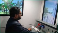 ‘সন্তানের দিকে একবার তাকিয়ে ট্রেনের সামনে ঝাঁপ দেন মা’