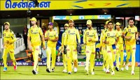 এক পরিবর্তন নিয়ে ব্যাটিংয়ে চেন্নাই , একাদশে মুস্তাফিজ